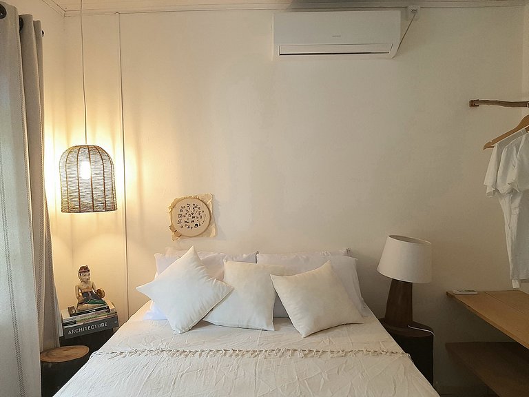 Casa Hibisco: 100m da Praia, próx. ao Beto Carrero