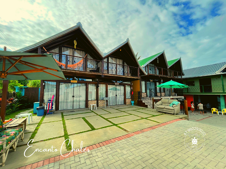 Encanto Chalés – Vermelha – 150m da Praia Grande