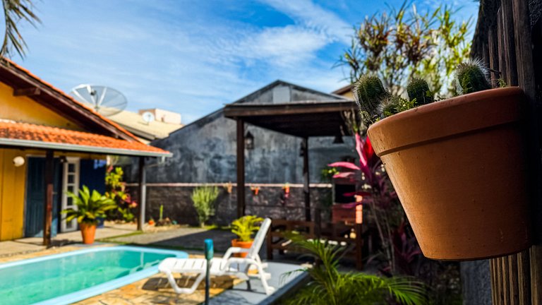 Refúgio Rústico: Piscina, Praia e Beto Carrero