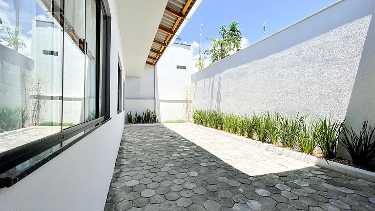 Deu Praia Beach House: Praia, Piscina e Diversão