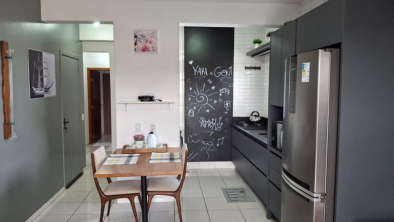 Apartamento p/ ir caminhando ao Parque Beto Carrer