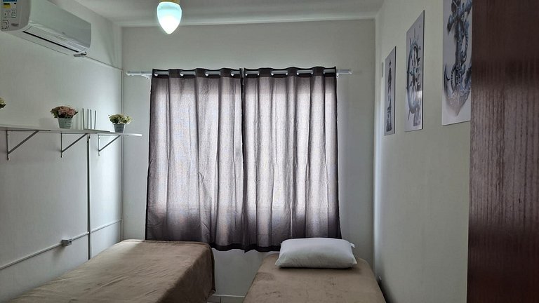 Apartamento p/ ir caminhando ao Parque Beto Carrer