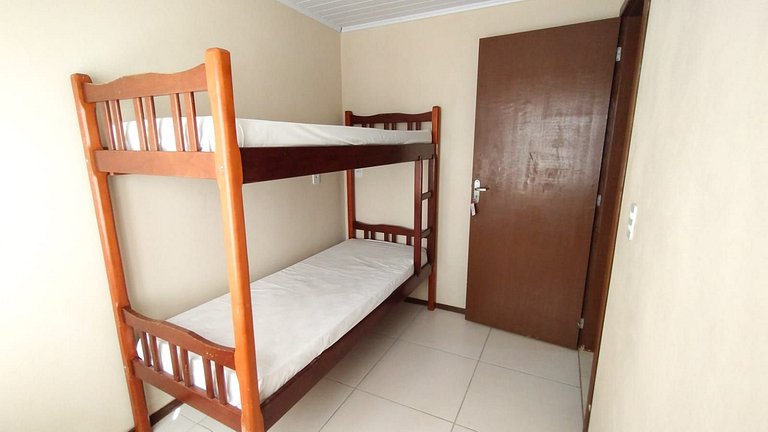 Apto 116 p/ ir caminhando ao Parque Beto Carrero