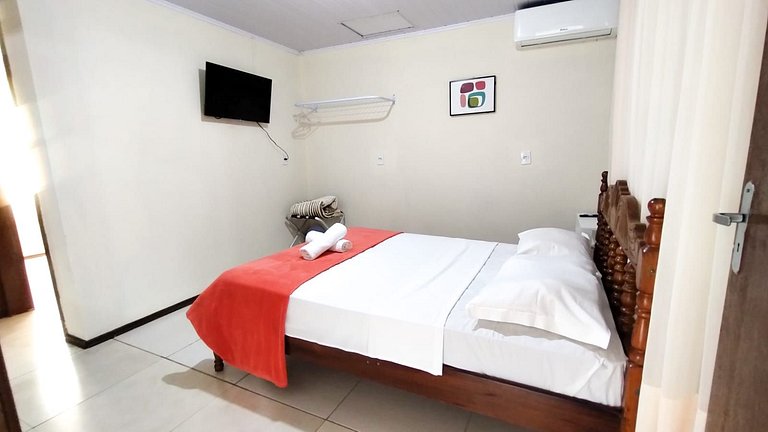 Apto 116 p/ ir caminhando ao Parque Beto Carrero