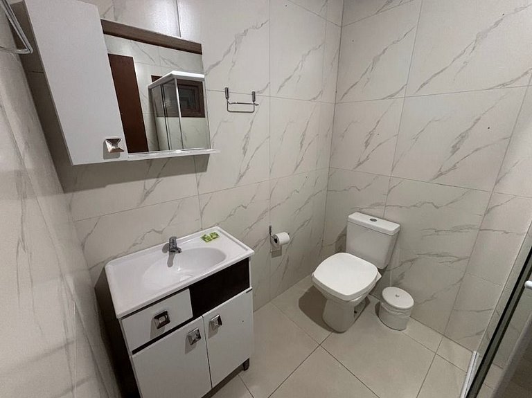 Apto 116 p/ ir caminhando ao Parque Beto Carrero