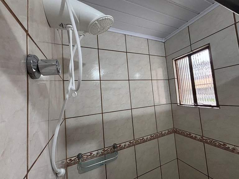 Apto 117 p/ ir caminhando ao Parque Beto Carrero