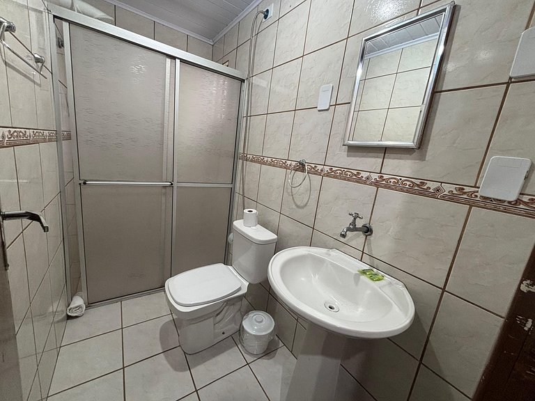 Apto 117 p/ ir caminhando ao Parque Beto Carrero