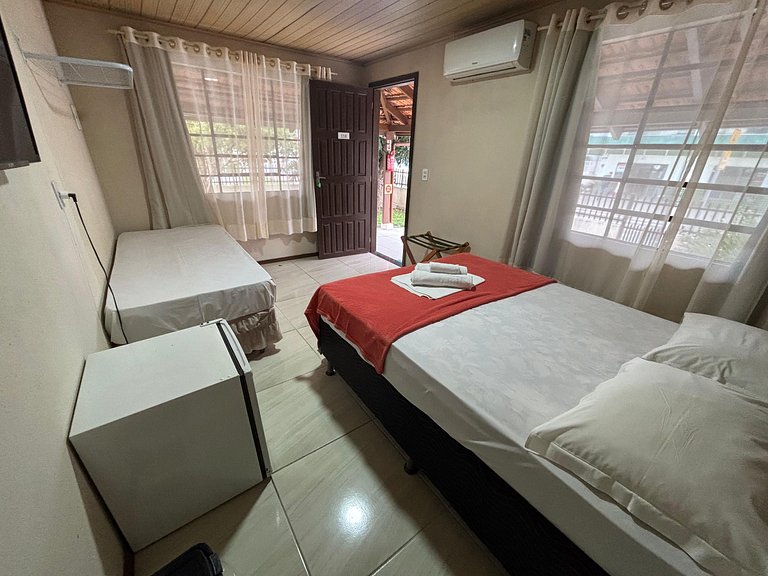 Apto 118 p/ ir caminhando ao Parque Beto Carrero