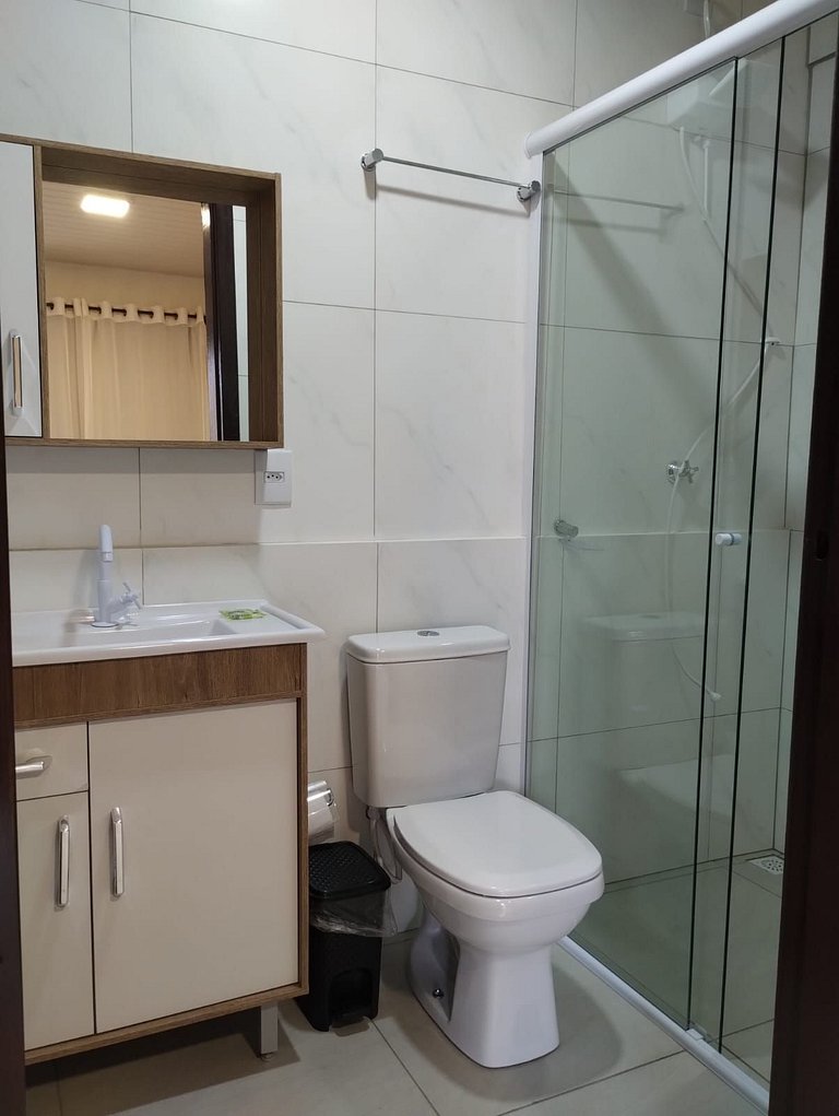 Apto 121 p/ ir caminhando ao Parque Beto Carrero