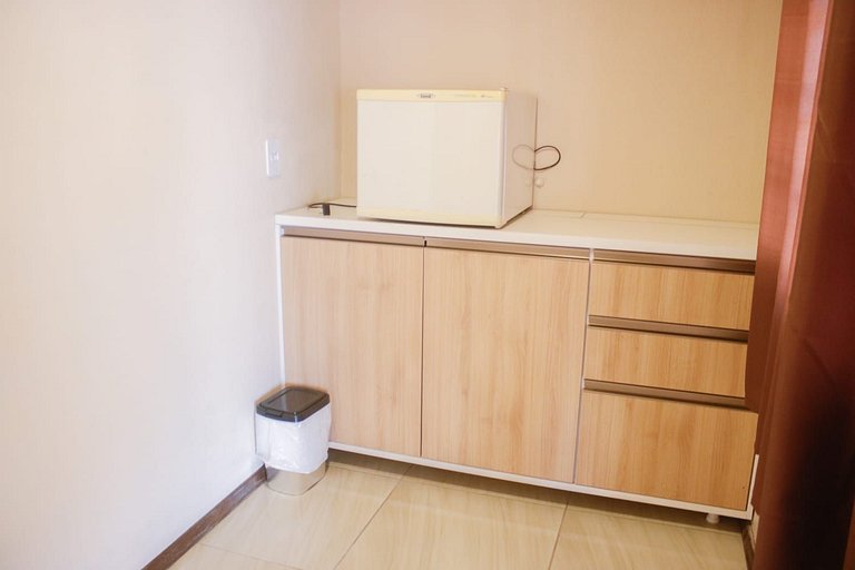 Apto 119 p/ ir caminhando ao Parque Beto Carrero