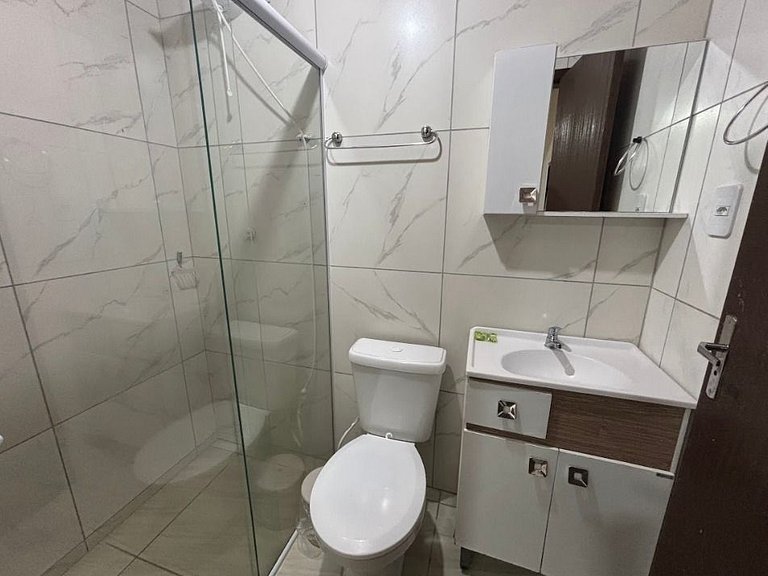 Apto 118 p/ ir caminhando ao Parque Beto Carrero