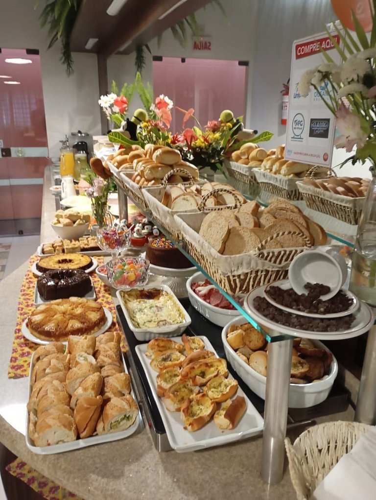 Apto 119 p/ ir caminhando ao Parque Beto Carrero