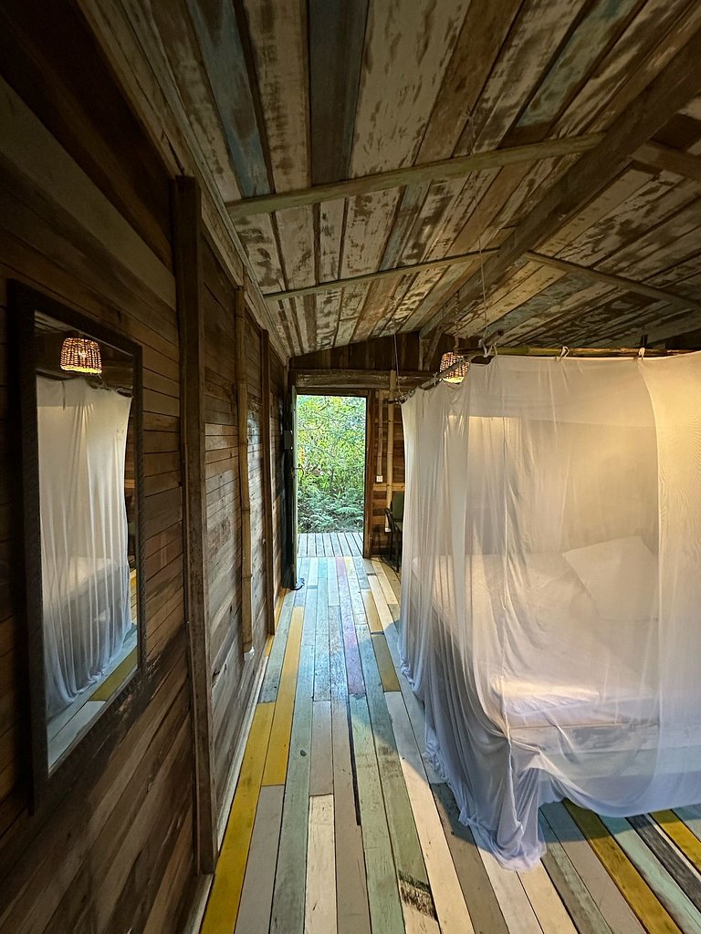 Forest Cabin - Everything is Art Retreat