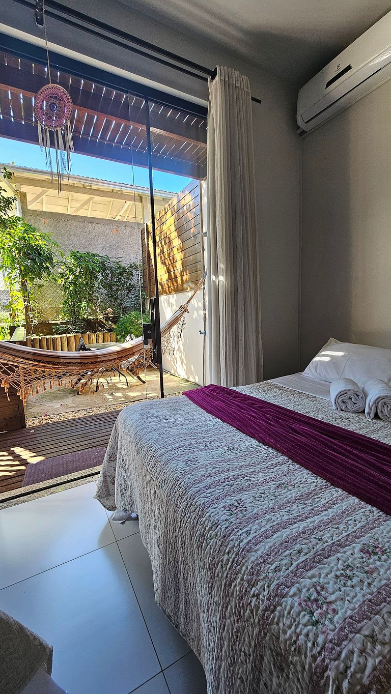 Casa da Flor Guest House - Suíte Abacateiro. Praia Grande